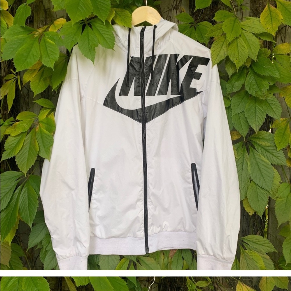 Nike White and Black Men's Jacket